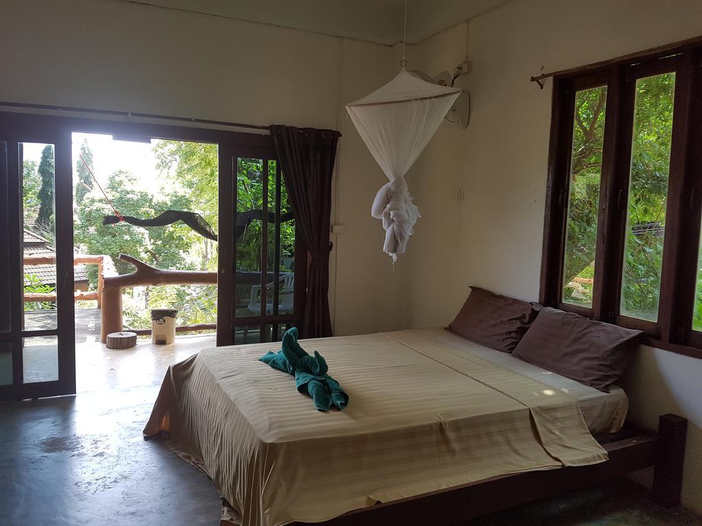Poseidon Resort Koh Tao Exterior photo